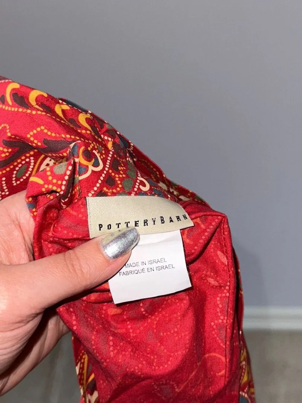 Pottery Barn Red Floral Flourish Leaf Print Standard Pillowcase Set of 2 Cotton